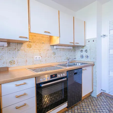 Ferienwohnpark Zwei-zimmer-apartment 53 24 Apartment Immenstaad am Bodensee